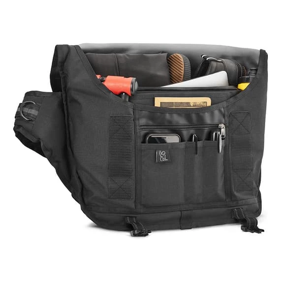 Chrome Citizen 24L Messenger Bag Black 4 Chrome Citizen 24L Messenger Bag Black - Image 4