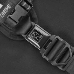 Chrome Citizen 24L Messenger Bag Black 10 Chrome Citizen 24L Messenger Bag Black -Nordis Camping Shop chr bg 002 allb 005