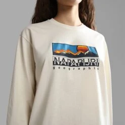 Napapijri Freestyle Long Sleeve T-Shirt Cream White 10 Napapijri Freestyle Long Sleeve T-Shirt Cream White -Nordis Camping Shop nap np0a4grmns5 005