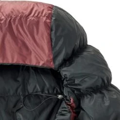 Nordisk Voyage 300 L Zip L +1C Sleeping Bag Maroon Black 8 Nordisk Voyage 300 L Zip L +1C Sleeping Bag Maroon Black -Nordis Camping Shop nsk 5703384087333 c 003