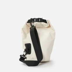 Rip Curl Surf Series Dry Bag 10L White 7 Rip Curl Surf Series Dry Bag 10L White -Nordis Camping Shop rip lutmm13 3 003