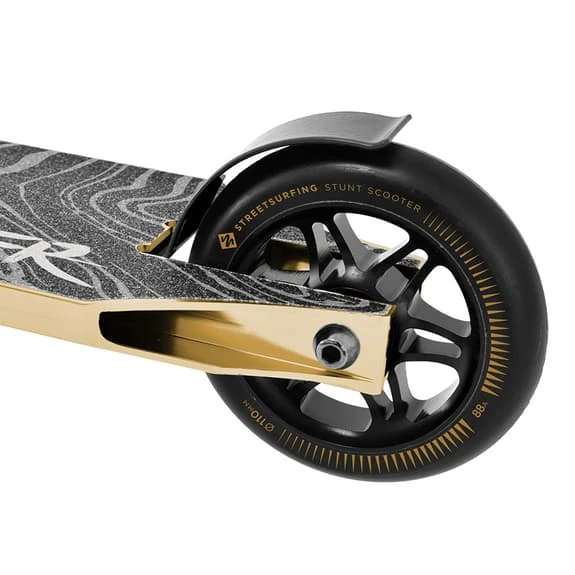Scooter Street Surfing Ripper Bloody Black Gold 4 Scooter Street Surfing Ripper Bloody Black Gold - Image 4